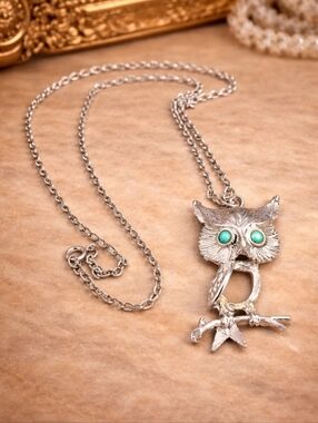 Vintage Silver Tone Owl Pendant Necklace with Teal Eyes - Missing Stone